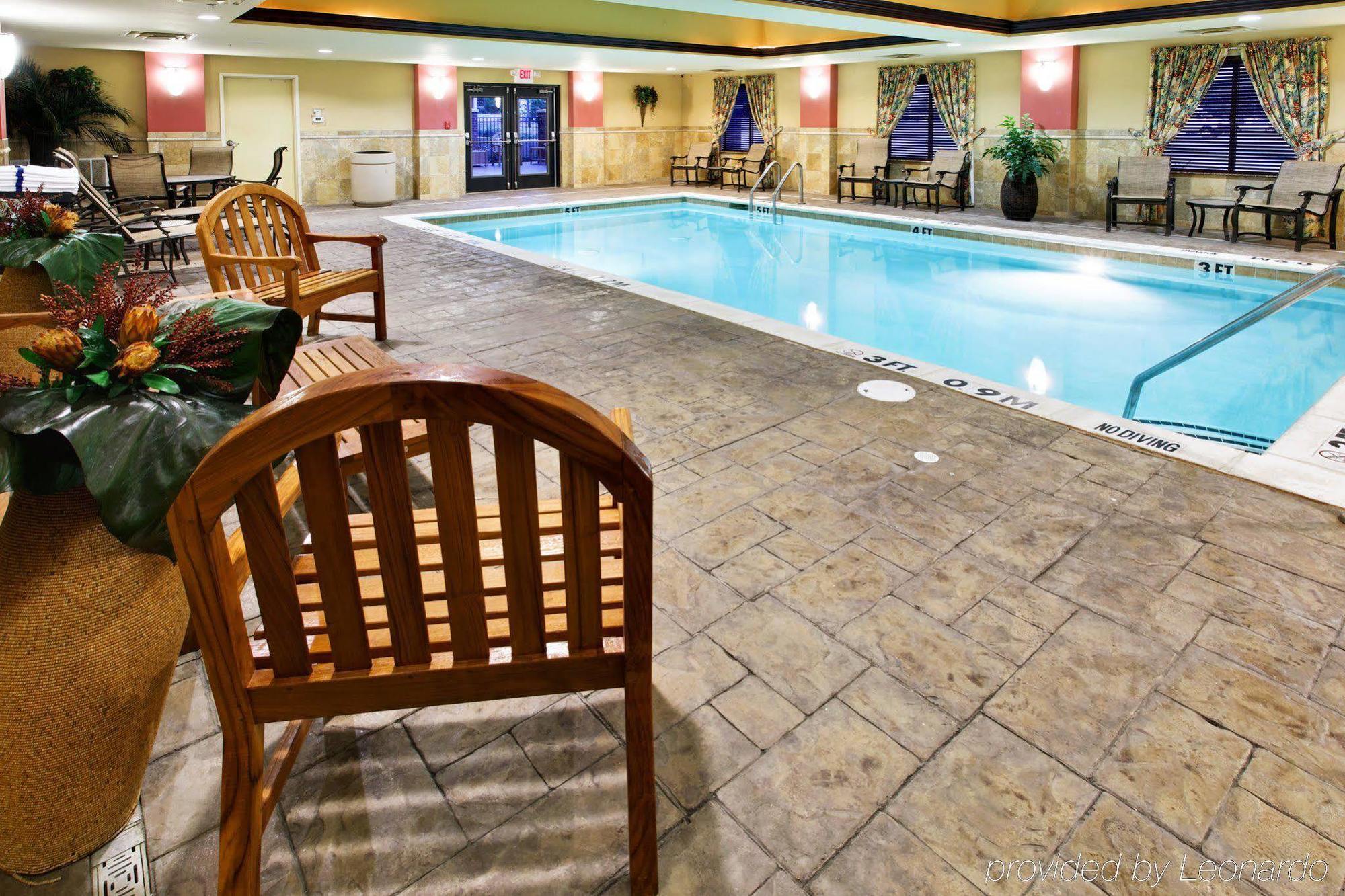 Holiday Inn Express Hotel & Suites Dfw West - Hurst, An Ihg Hotel Facilities photo